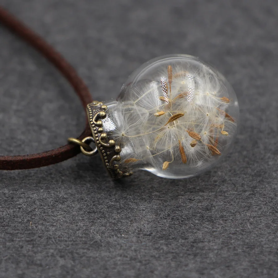 Женское ожерелье ручной работы прозрачное с подвеской в виде сухоцветов