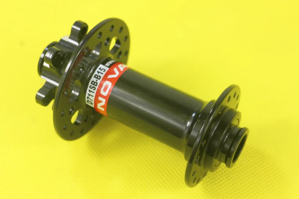 Novatec D791SB B15 boost disc передний концентратор O.L.D. 110 мм x 15 через ось 32 отверстия черный