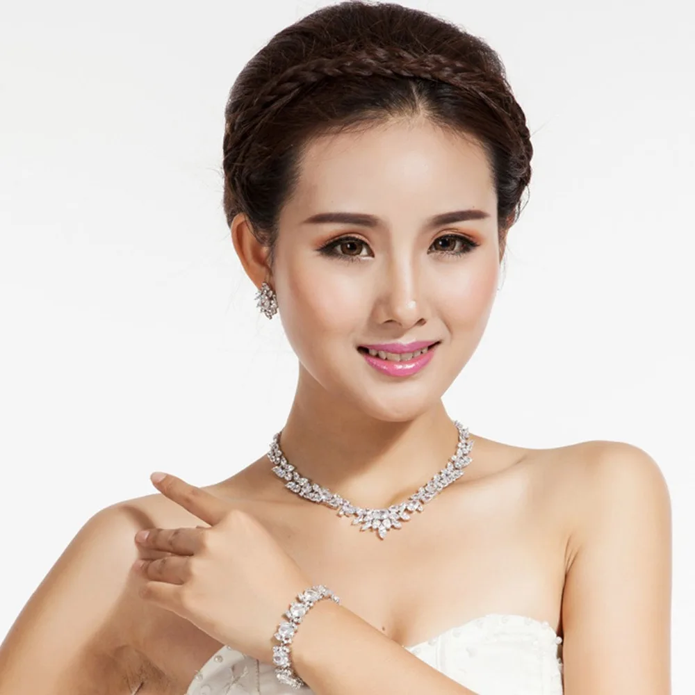 LUOTEEMI Luxury Excellent Cut Sparkling Clear Cubic Zirconia CZ Crystal Stud Earrings Quality Bridal Wedding Dress | Украшения и