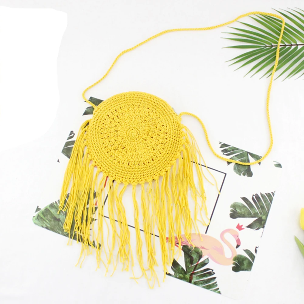 

New Pretty Solid Color Straw Beach Rattan Messenger Shoulder Bags For Ladies Fashion Summer Ladies Tassel Wicker Weave Bag
