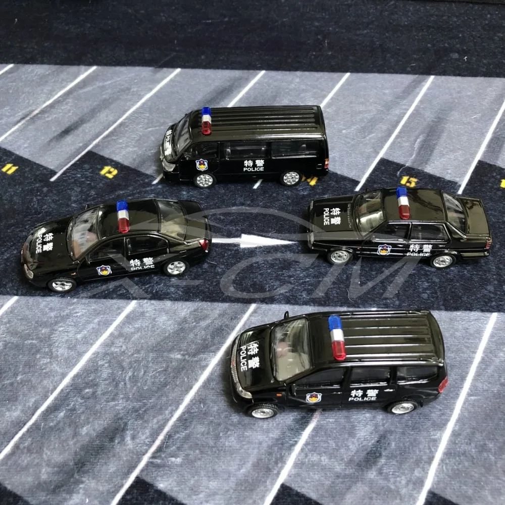 Набор из 4 игрушечных моделей полицейских автомобилей длиной 7-8 см (металлические