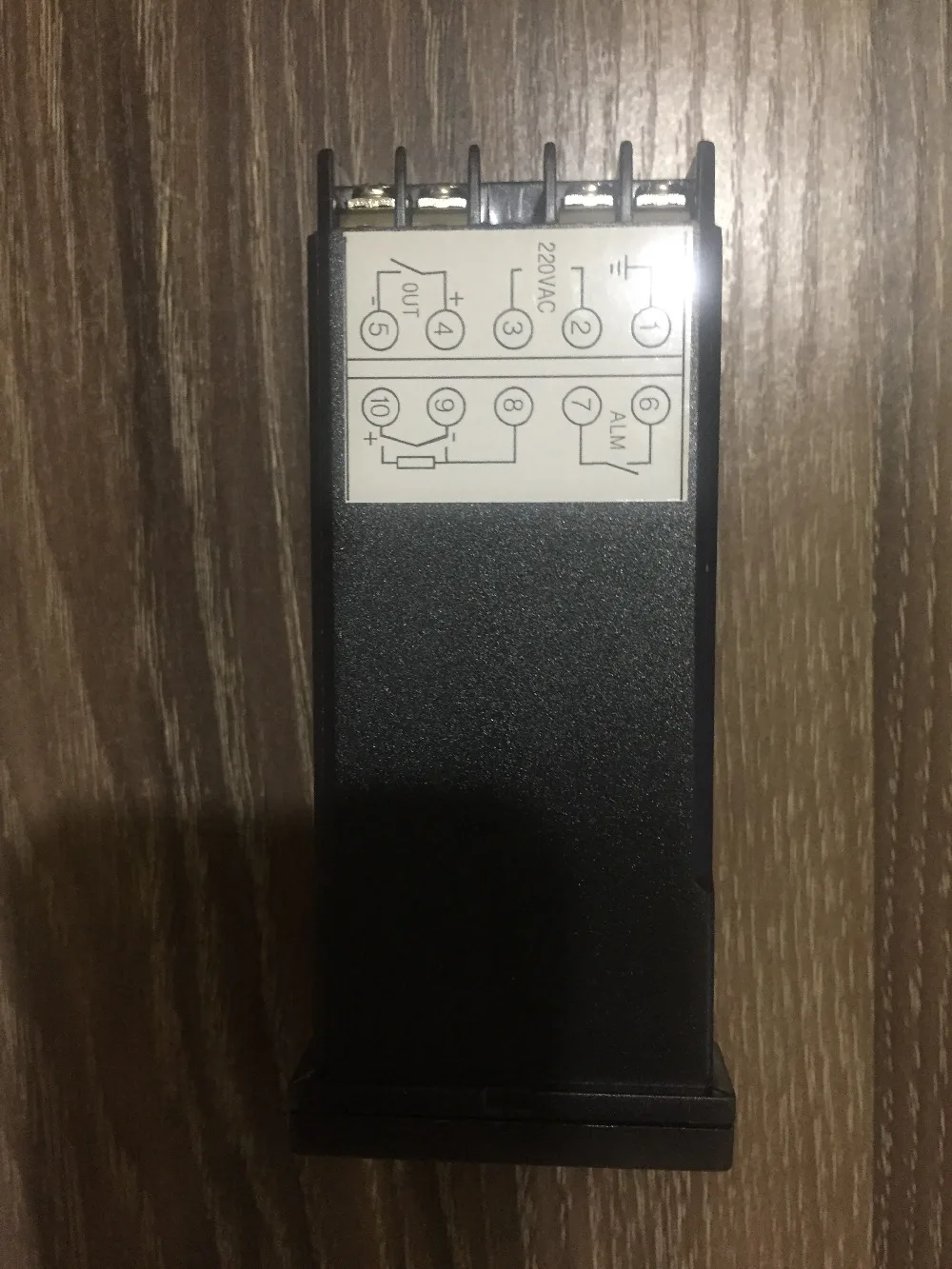 Контроллер температуры RKC желтое реле