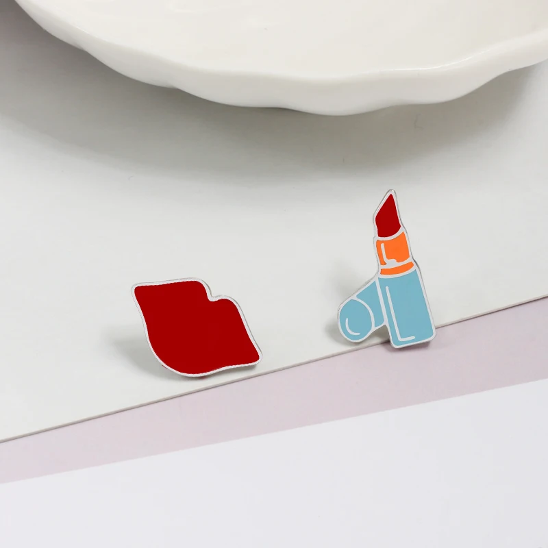 Девушки платье сердце любовь сексуальные губы Симпатичные значки Броши для