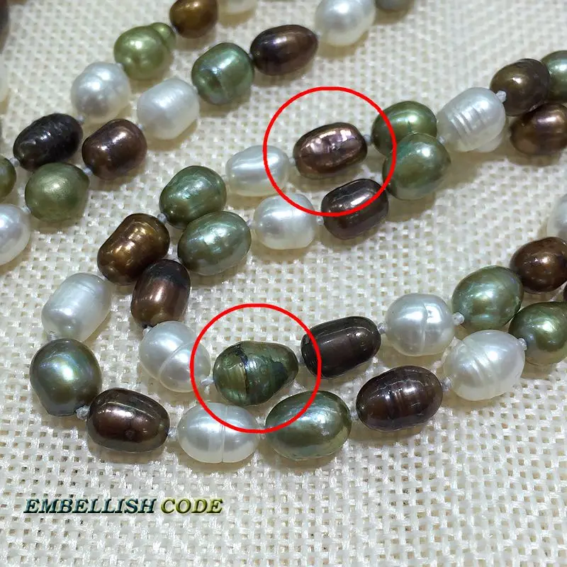 Галстук-бабочка из натурального жемчуга разных цветов длина 120 см в форме слезы