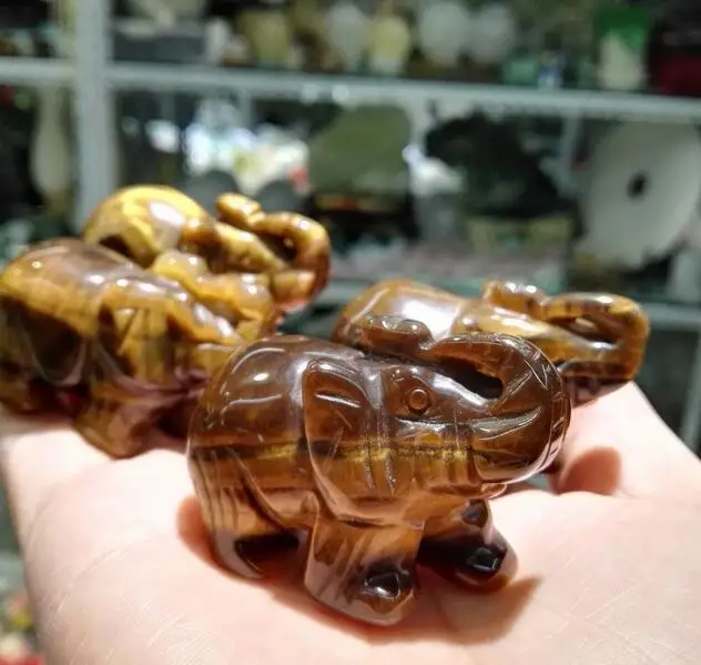 Красиво около 60 г натуральной руды! Натуральный камень тигровый глаз! Резной слон