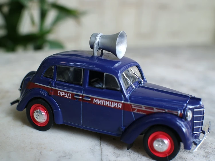 Модель автомобиля из 1:43 сплава Высококачественная модель советского патруля