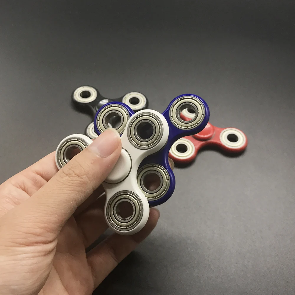 Оптовая продажа! Хороший Спиннер Tri Spinner с подшипником из АБС пластика для