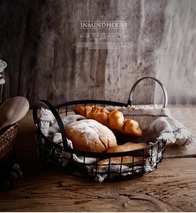 

Retro style Iron bread plate fruit debris basket Home decoration binaural tray Storage basket
