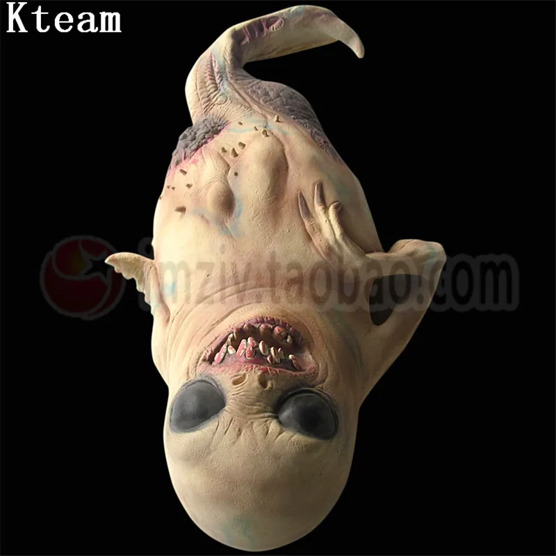 Ужас страшный призрак ужасный кровавый отрезанный в натуральную величину