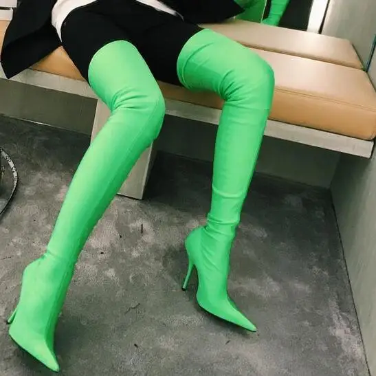 Пикантные с острым носком на шпильках Сатиновые сапожки Slim Fit эластичный стрейч