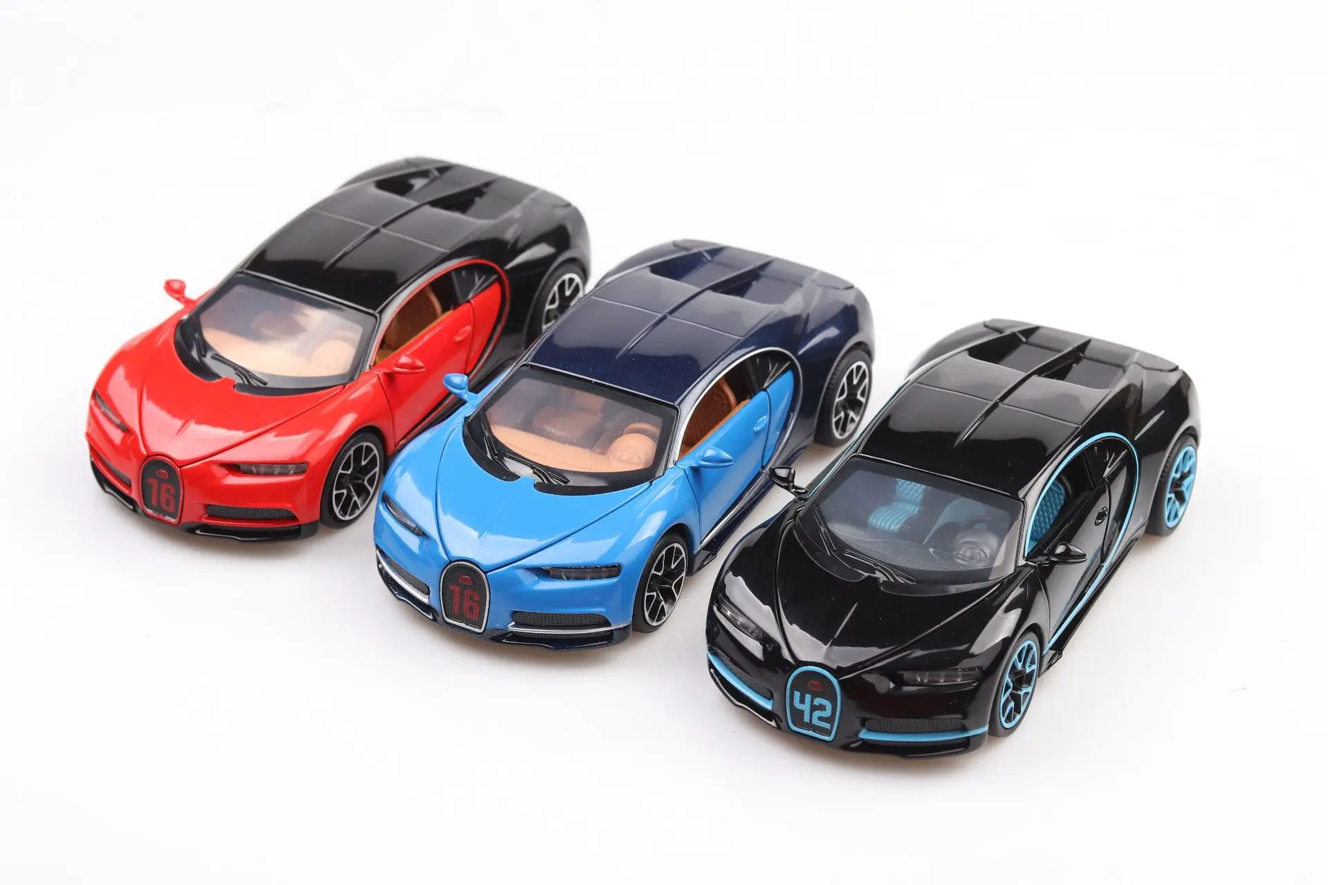 1:32 литая под давлением модель автомобиля из металлического сплава Bugatti Chiron Модель гоночного автомобиля звуковой светильник для двери игрушка для детей подарок