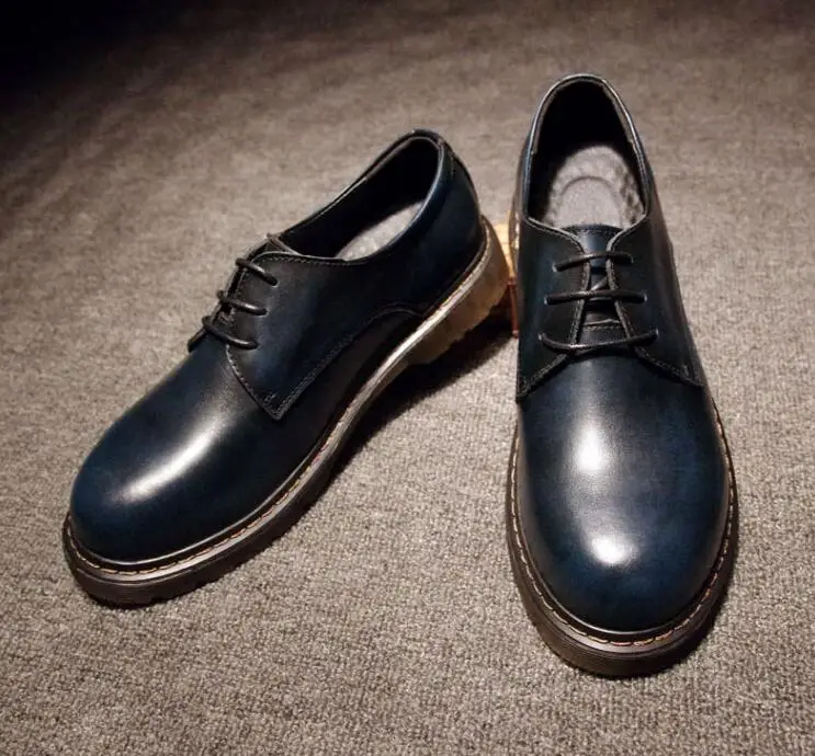 Обувь для влюбленных Кожаные ботинки на плоской подошве со шнуровкой Сезон