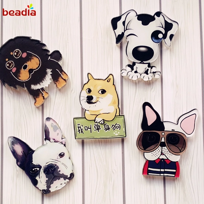 Оптовая продажа 1 шт. пакет акриловая Милая мультяшная форма в виде собаки брошь