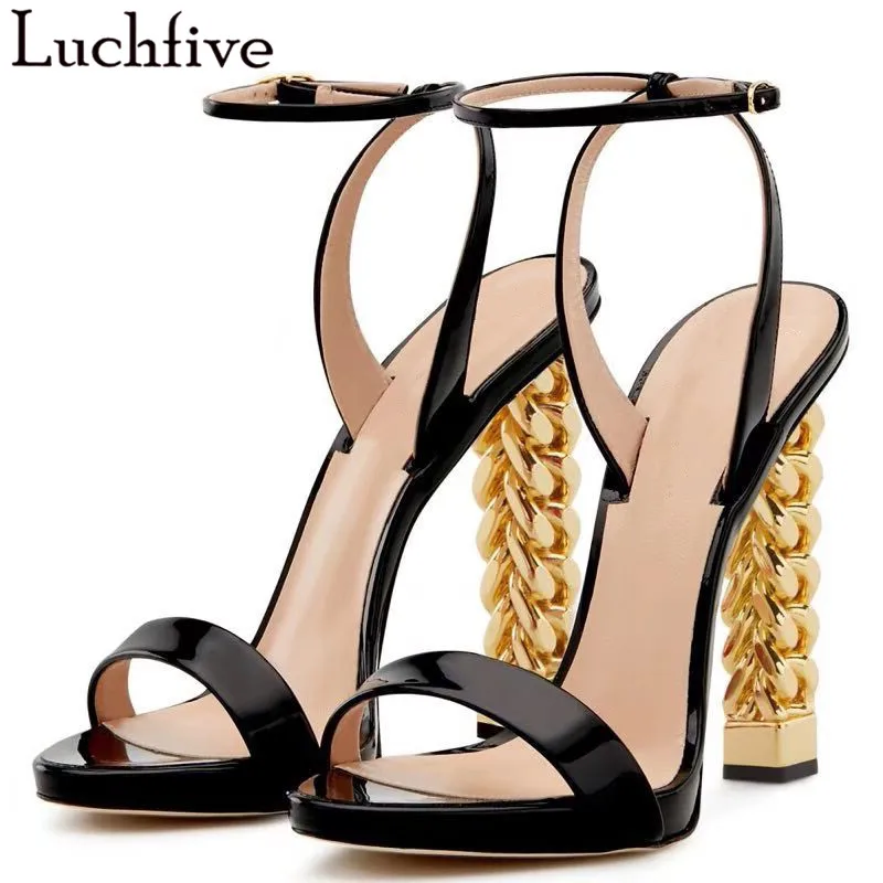 Модные Необычные босоножки на высоком каблуке; женская пикантная черная обувь с открытым носком; Летняя обувь с пряжкой и ремешком; sapato feminino