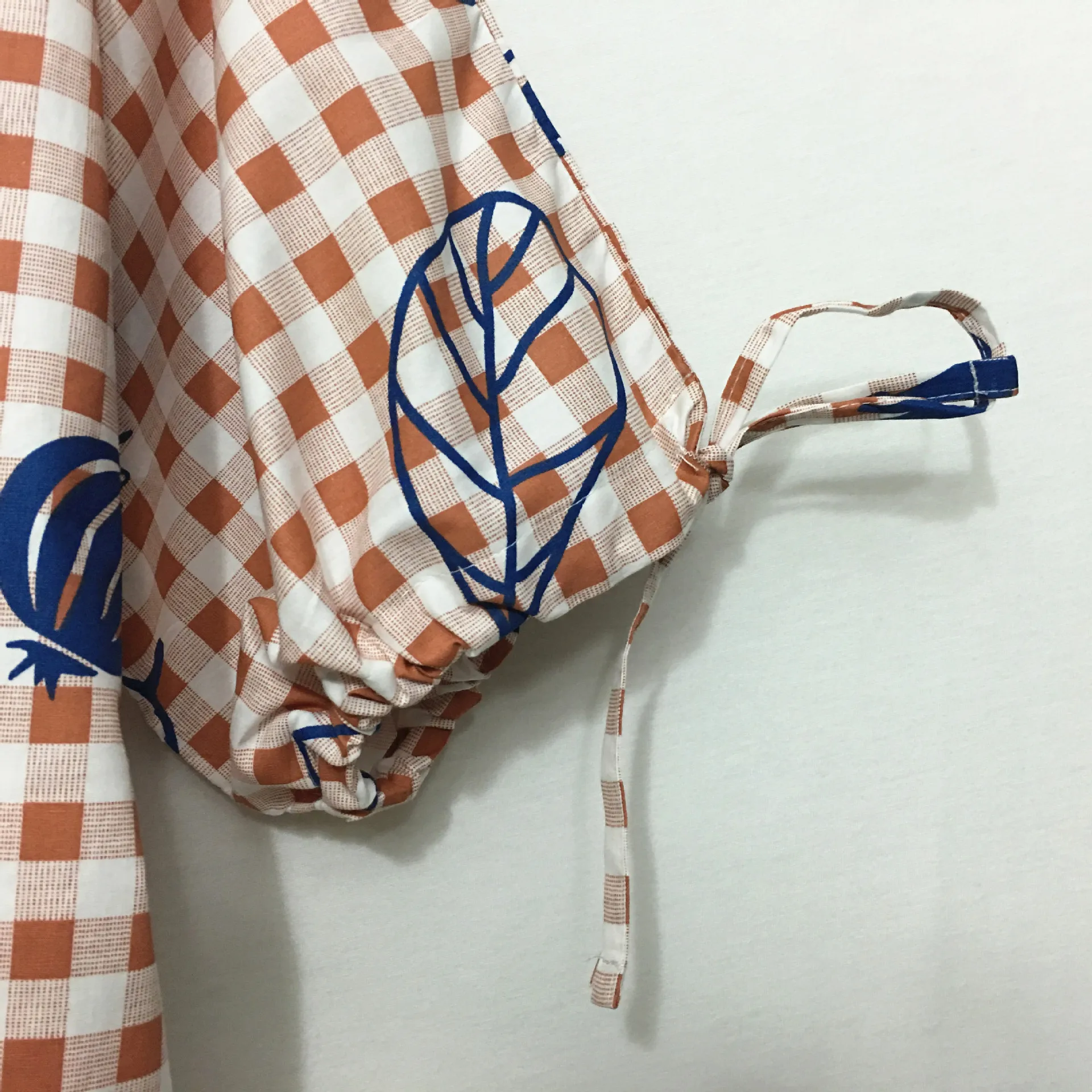 Новинка модная летняя 2017 Женская блузка с круглым вырезом короткими рукавами и