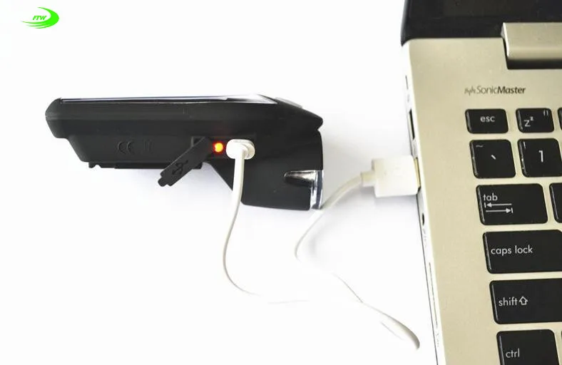 Велосипедный светильник F1073 велосипедный светодиодный на 240 люмен с питанием от