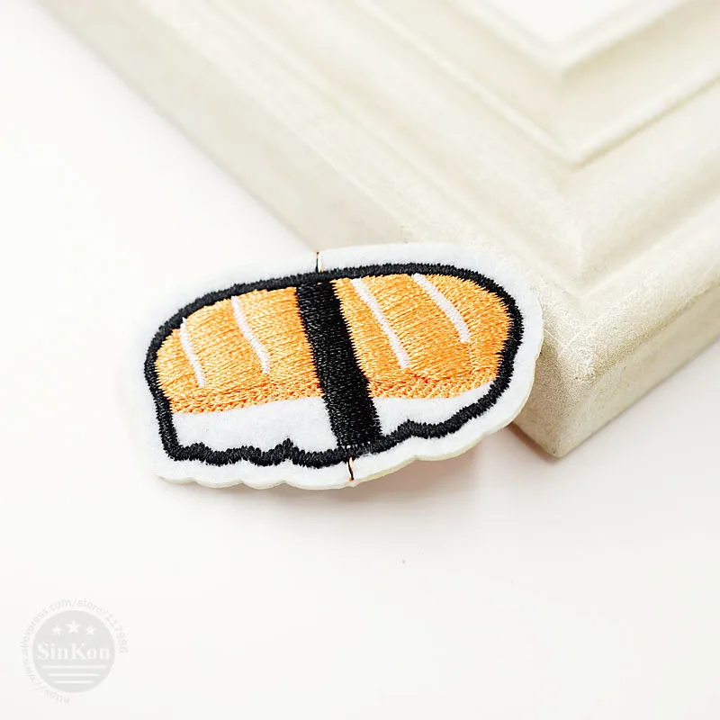 Суши 2.6x4.5cm значок Сделай Сам патчи одежда милый мультфильм патч ткань шитье