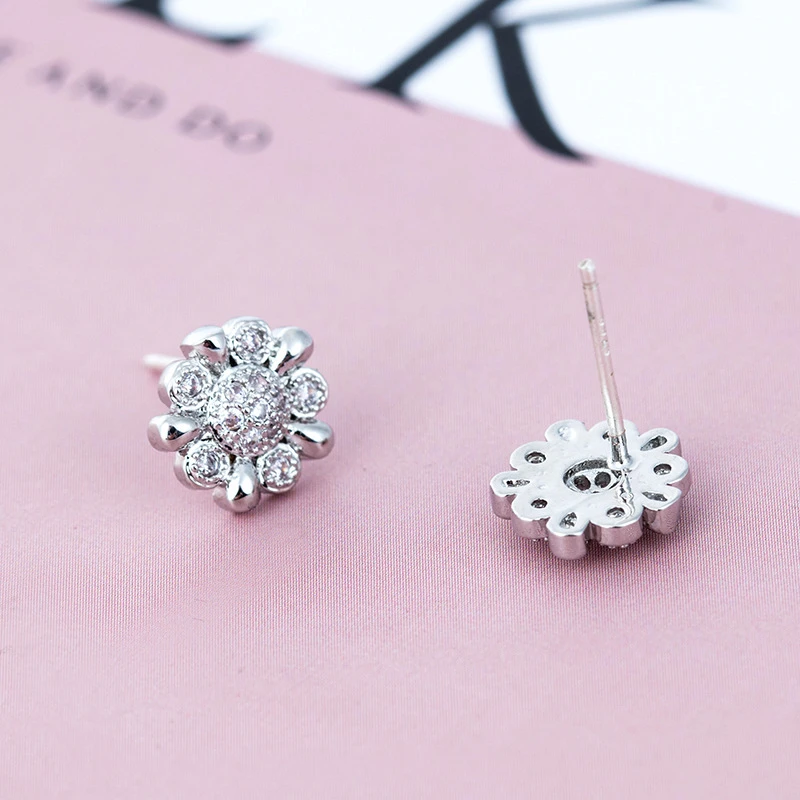 Женские серьги гвоздики из серебра пробы с эффектом бликов|flower earrings|silver earringsearrings