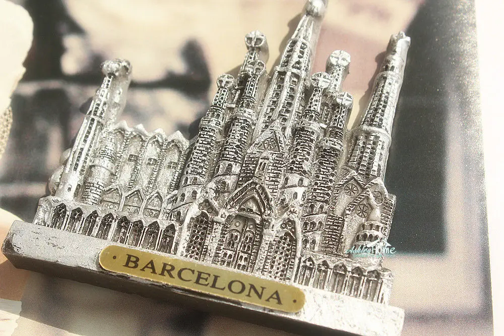 Туристический сувенир из Испании Барселона Sagrada семейство 3D магнит на