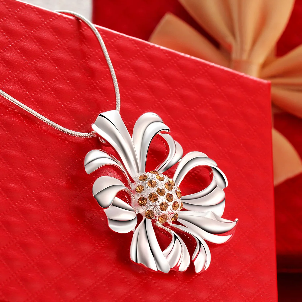Free shipping flower shape pendant necklace romantic style women's sterling silver | Necklace