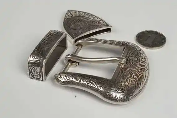 Бесплатная доставка Посеребренная металлическая Мужская Дизайнерская пряжка