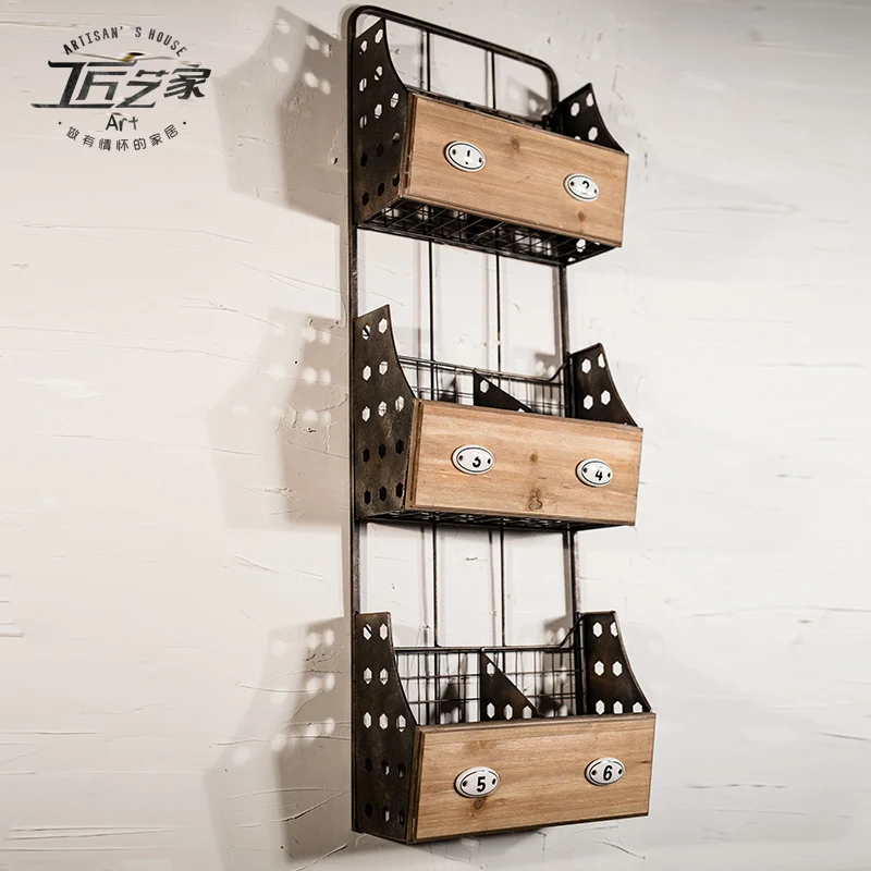 В AmericanVillagePastoral styleIron стены stacksPut корзина цветов в basketFlower магазин украшения | Дом и