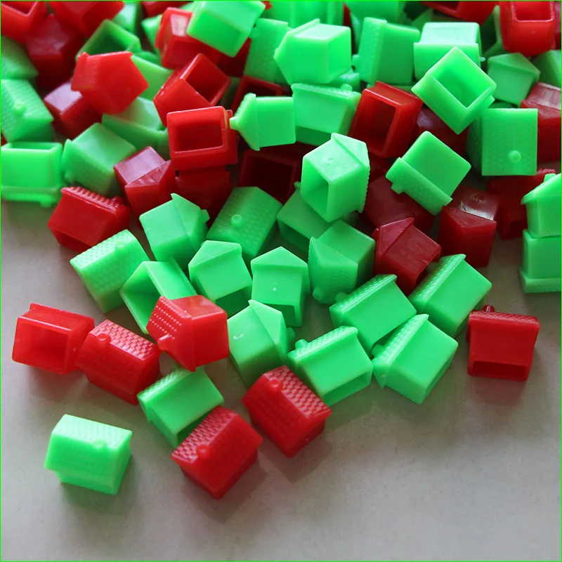 100 Pieces 14*15*14 mm Refill House Plastic Props Supplies for Chess Board Game |