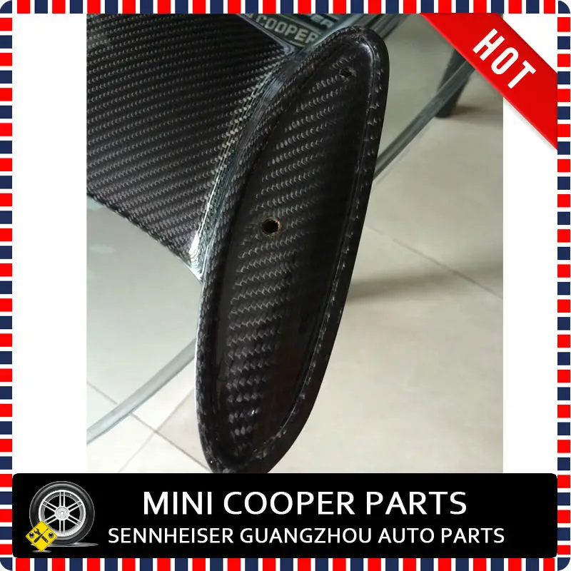 Совершенно новый стильный спойлер с защитой от УФ лучей из настоящего