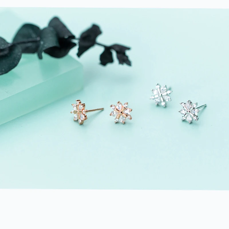 

PONYKISS Romantic Solid S925 Sterling Silver Minimalist Zircon Snowflake Stud Earrings Women Party Anniversary Jewelry Gift
