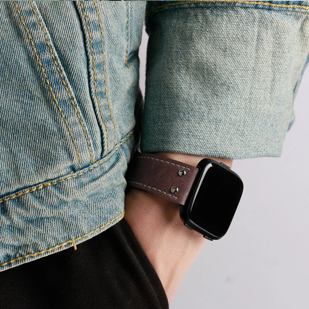 Tschick заменяет Мужские t кожаные ремешки для Fitbit Versa, натуральная кожа Versa ремешок с металлической пряжкой Фитнес браслет ремешок для женщин и мужчин