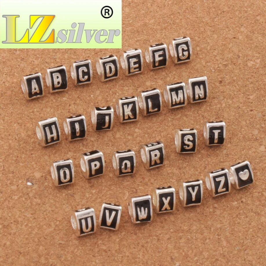 27 шт. A-Z письмо и сердечно-сосудистых Треугольники черной эмалью в виде подвески