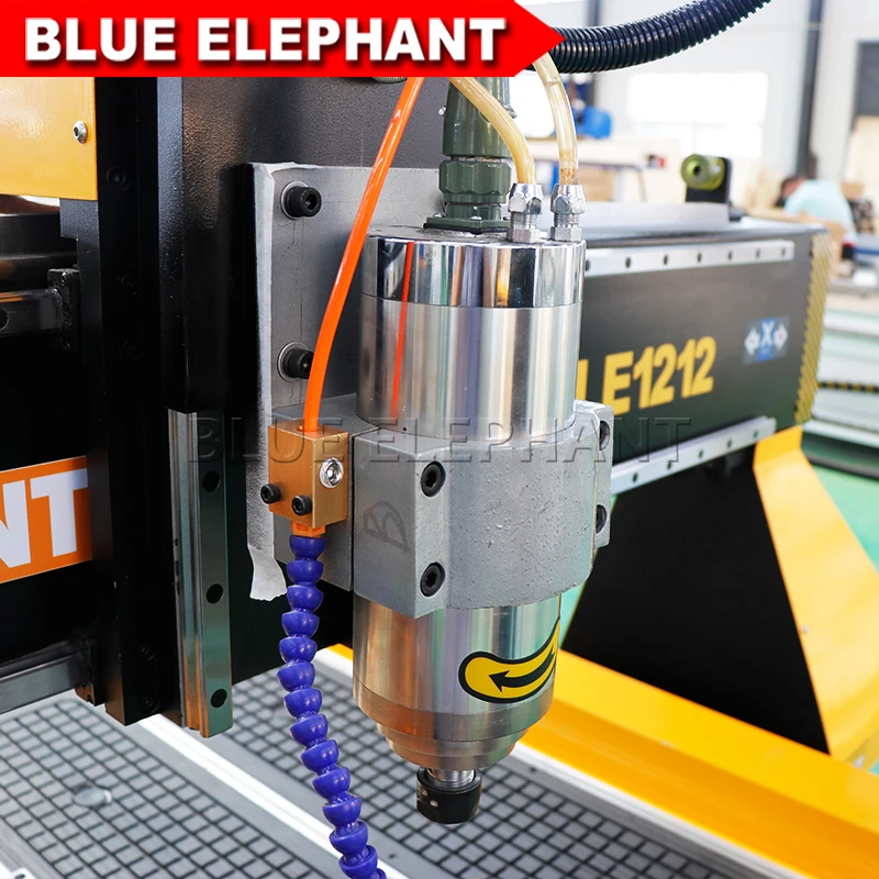 4 осевой фрезерный станок с ЧПУ обрабатывающий центр для деревообрабатывающего