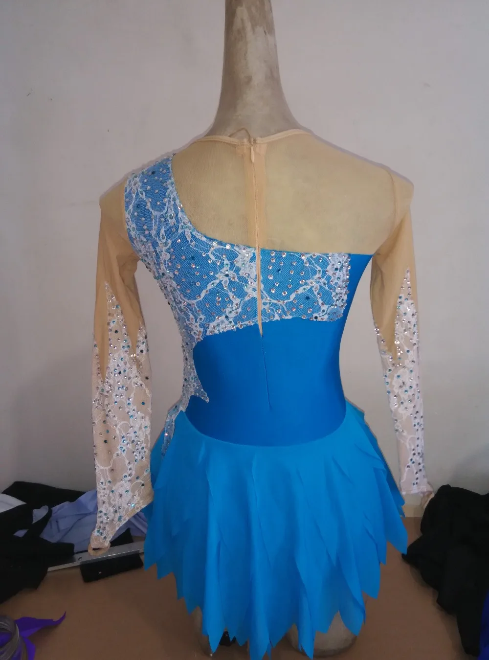 Бесплатная доставка skybluefigure платье для катания на коньках/Baton Twirling/танцевальный