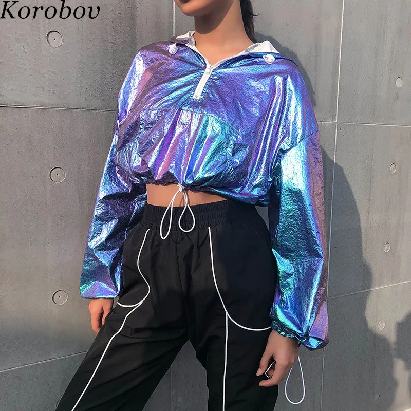 Женская короткая куртка с капюшоном Korobov повседневная круглым вырезом