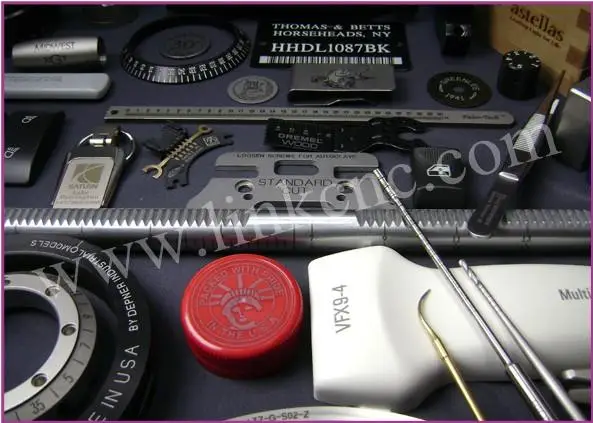 Экономически эффективное Китай machinary Волоконного лазера машина маркировки 20 Вт/30