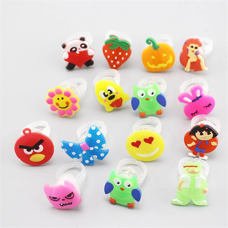 5pcs Luminous rings Ornament children's toys flash Party gifts LED Cartoon light glow in dark childs kids playing night | Дом и сад