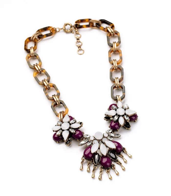 Женское вечернее ожерелье Трендовое фиолетовое с черепаховой цепочкой и