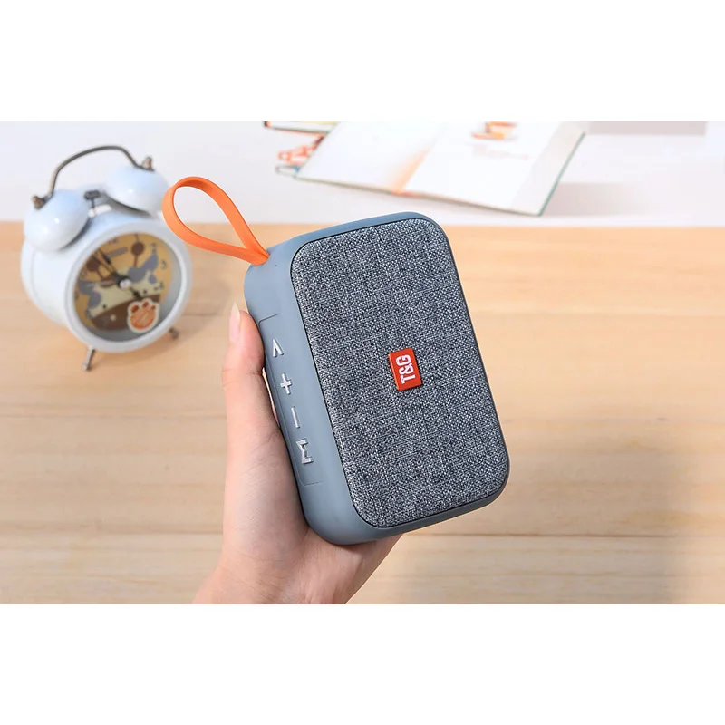 Умная колонка с Bluetooth портативная карта U диск ткань беспроводной подарок мини