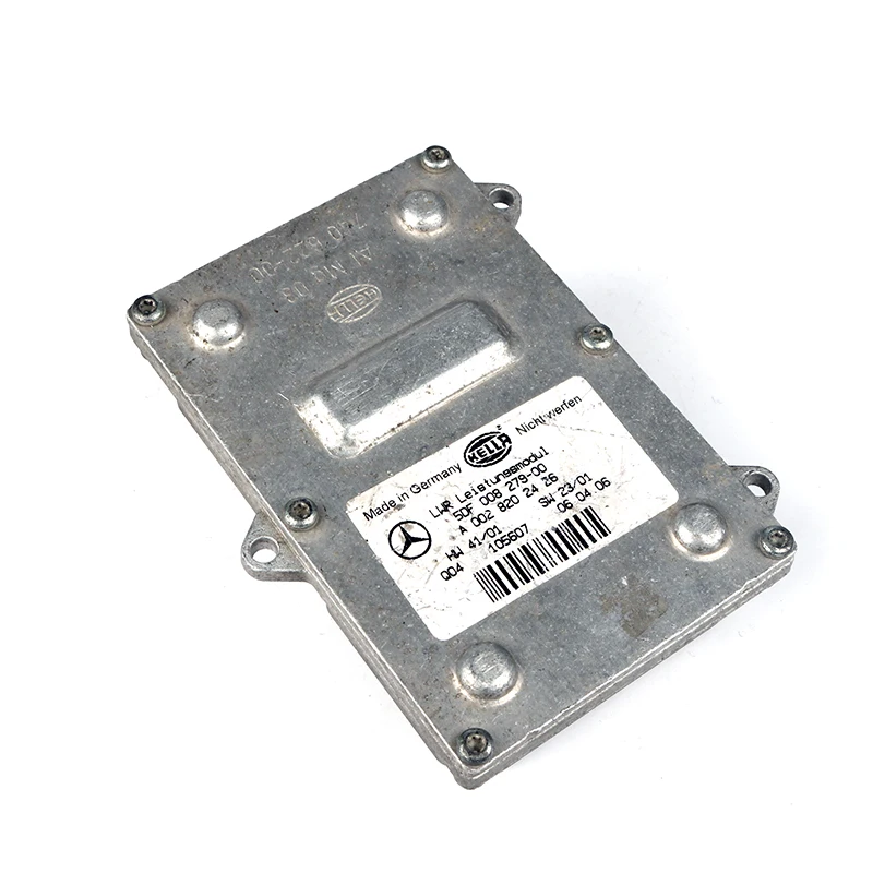 Ксенплюс 1 шт. оригинальный использованный OEM A0028202426 / H ella 5DF008279 00 HID ксеноновый