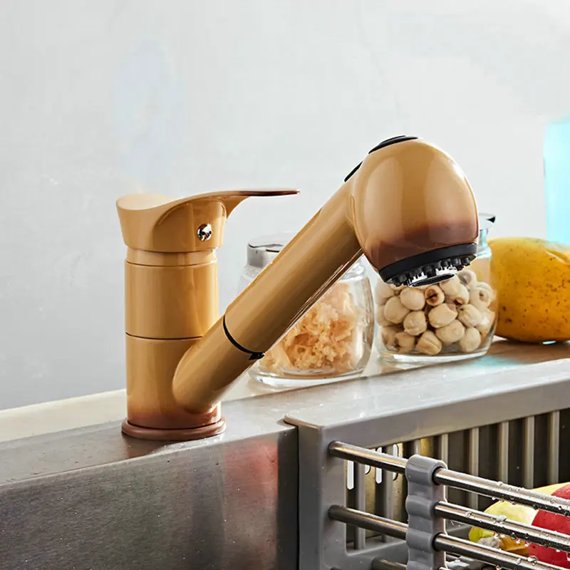 Вытяжной кухонный кран водосберегающий полированный белый смеситель для