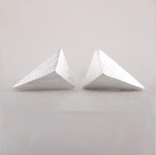 

Fashion Stereoscopic Triangle Stud Earrings Gold White Rose Three Color Optional