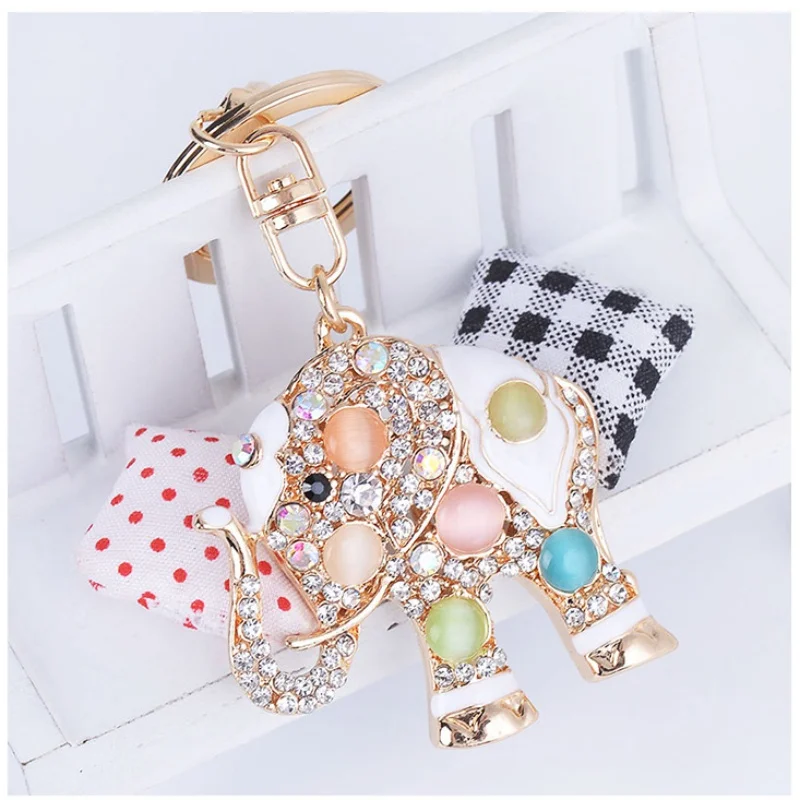 Изысканный автомобильный брелок в виде слона с драгоценным камнем Дамский кулон