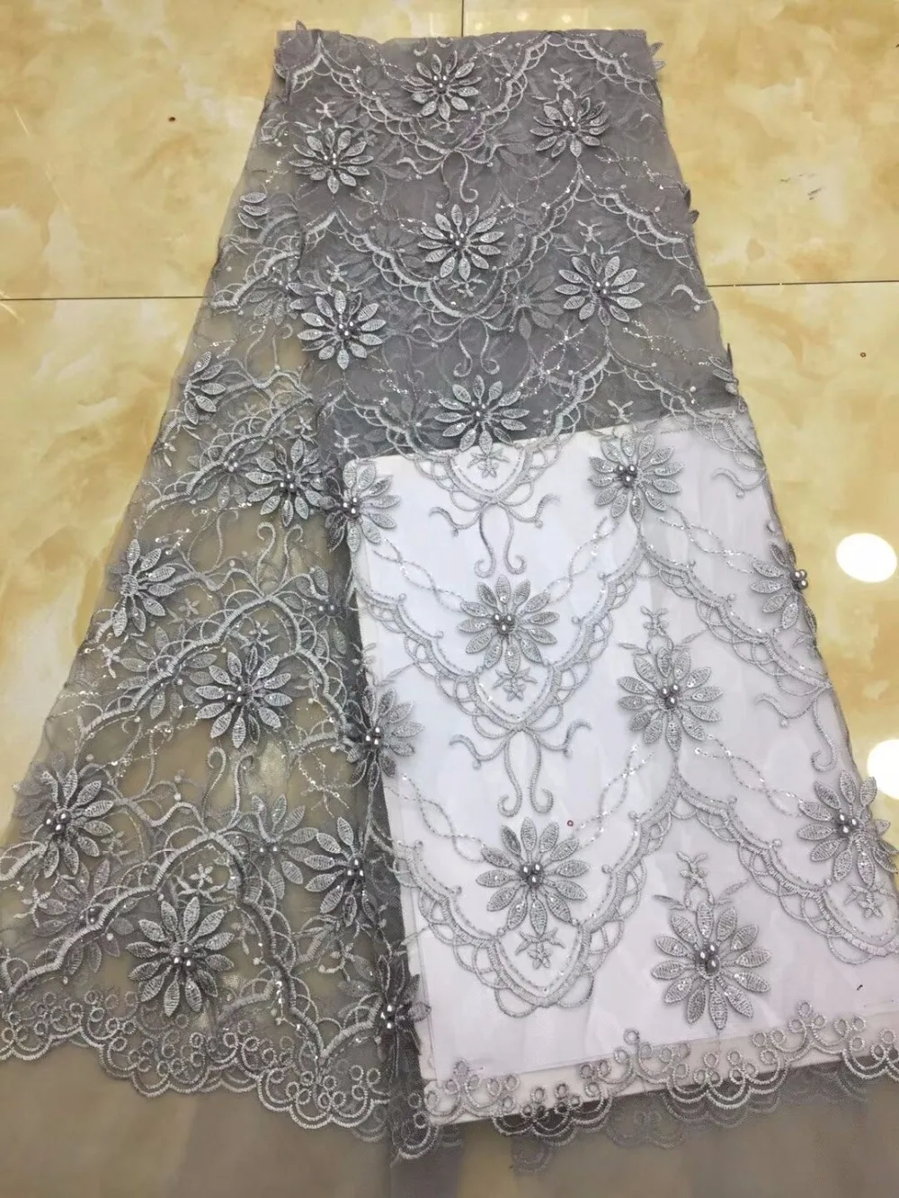 

Latest African Laces Fabrics Embroidered African French Silver Sequins Lace Fabric 2018 African French Net Lace Fabric XZ03