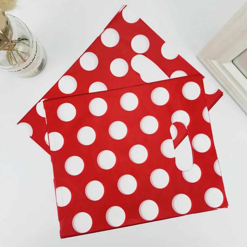 100pcs/lot  Red Dots Plastic Gift Bag Boutique Carrier Shopping Bags 20X25CM Plastic Gift Bags With Handles images - 6