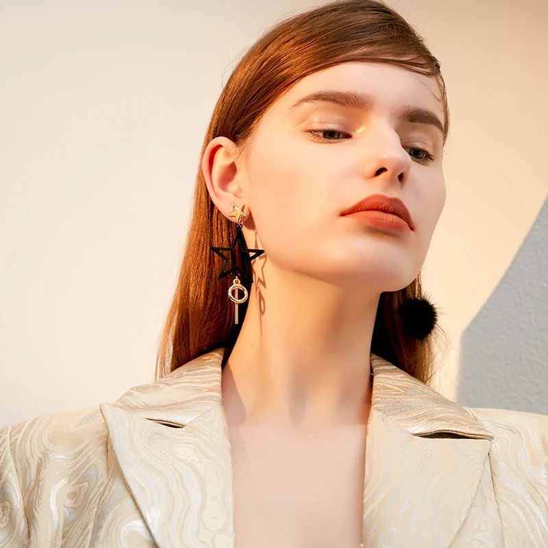 Индивидуальные серьги с пятиконечными звездами длинные пушистые шарики для