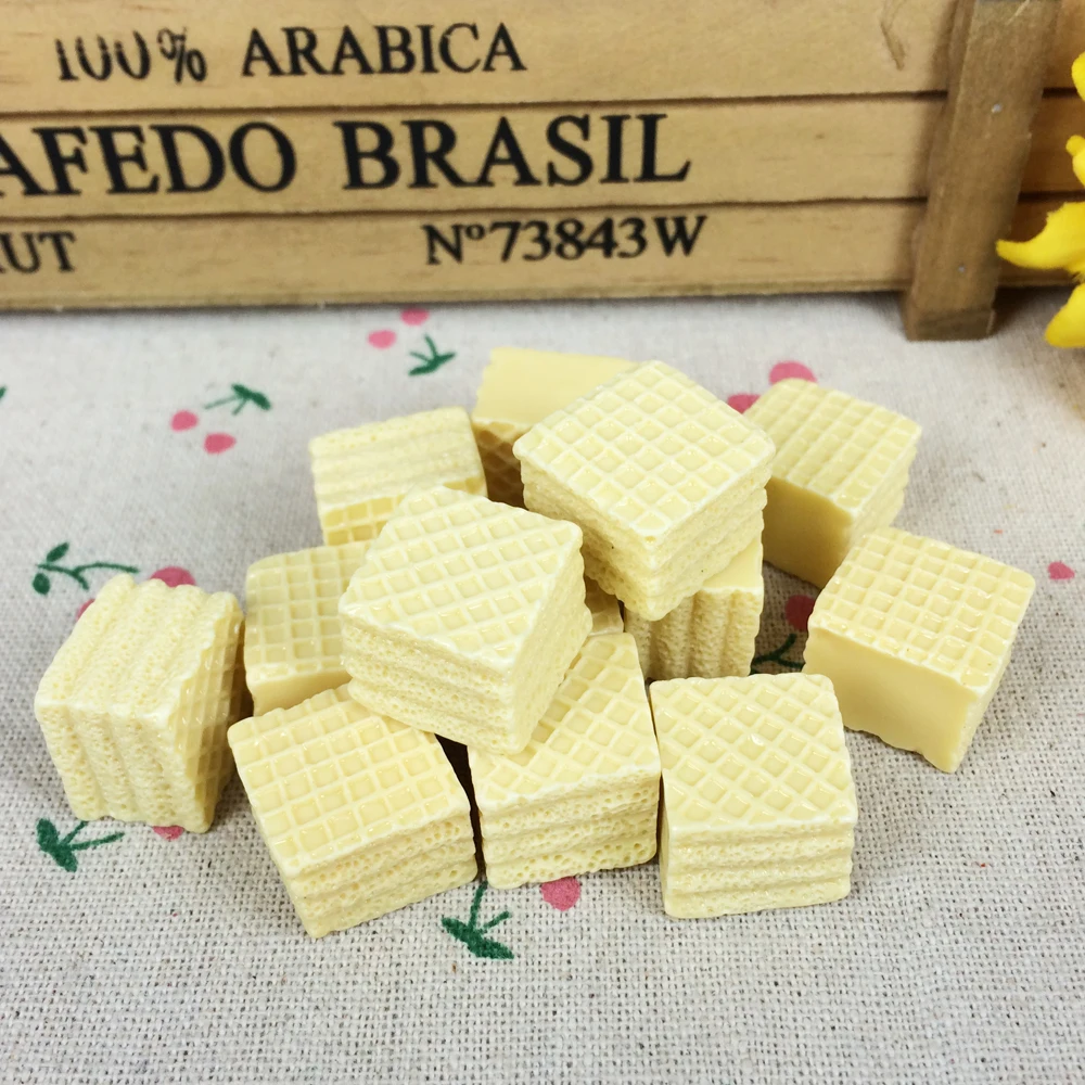 

10Pieces Flat Back Resin Cabochon Artificial Miniature Food Cake DIY Flat Back Decorative Craft Scrapbooking Accessories:13*18mm