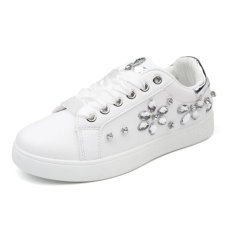 Белый YWEEN Brand New Women Flat Shoes Women Pearl Espadrille Soft Leather Rhinestone Sneaker Shoes Female Round toe loafers - Цвет: Белый