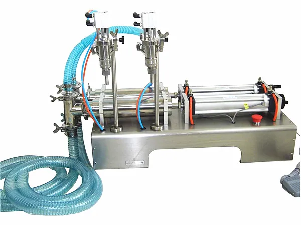 

High quality Double heads Pneumatic Liquid Filler (100-1000ml) for orange juice,peanut oil,mineral water,soy milk,soft drink