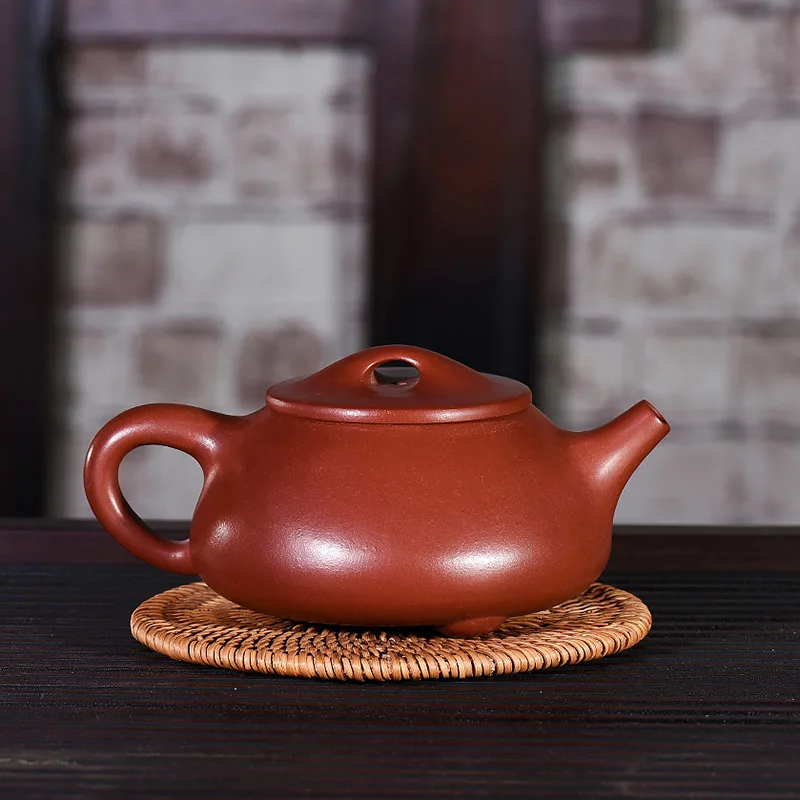 

Teapot Famous Full Manual Customized Manufactor Wholesale A Piece Of Generation Hair Bright Red Mud-painted Jingzhou Stone Pot