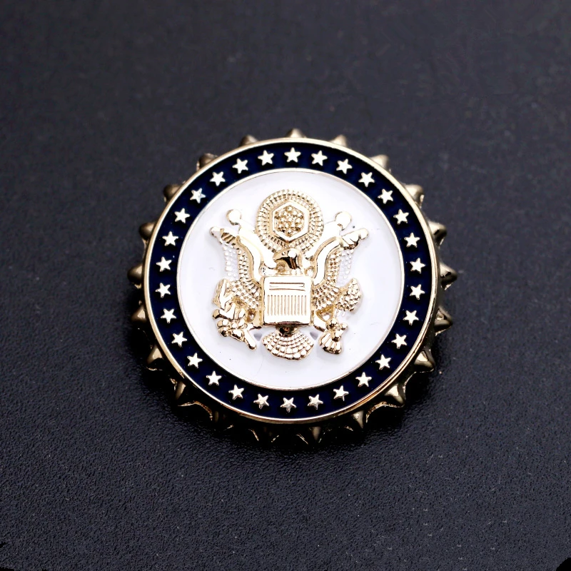 2019 Новая мода унисекс Jewelry Орел животных Броши Бронзовый Цвет птицы Костюм Pin Для